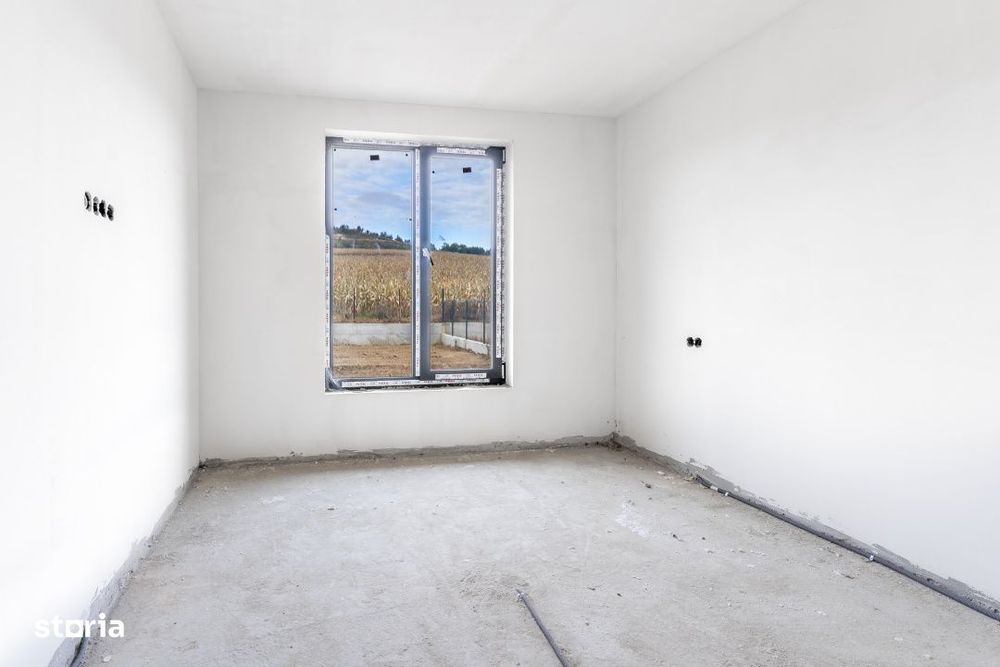 Casa individuala de vanzare in Corusu – finisata exterior, interior