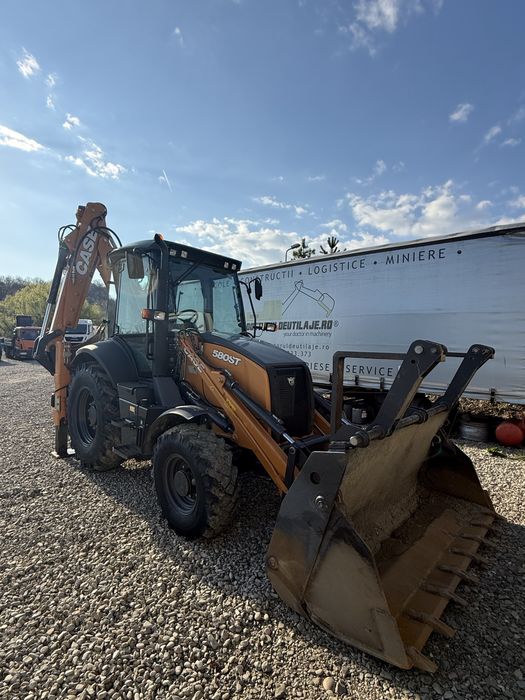 Buldoexcavator Case 580 st, 1400 H, an 2021