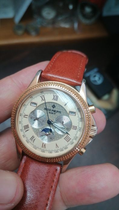 Часовници различни модели