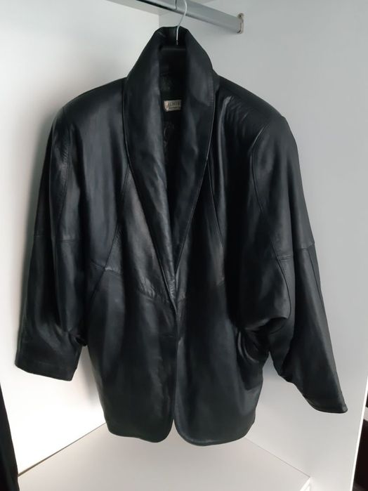 Scurta piele barbati / dama .