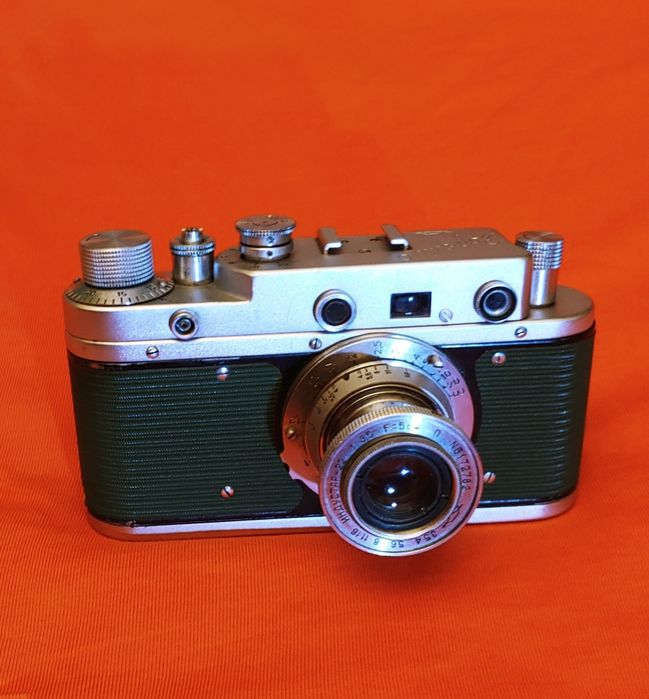 Фотоаппарат Зоркий С редкий с зелёным вулканитом 1956г с Индустар 22