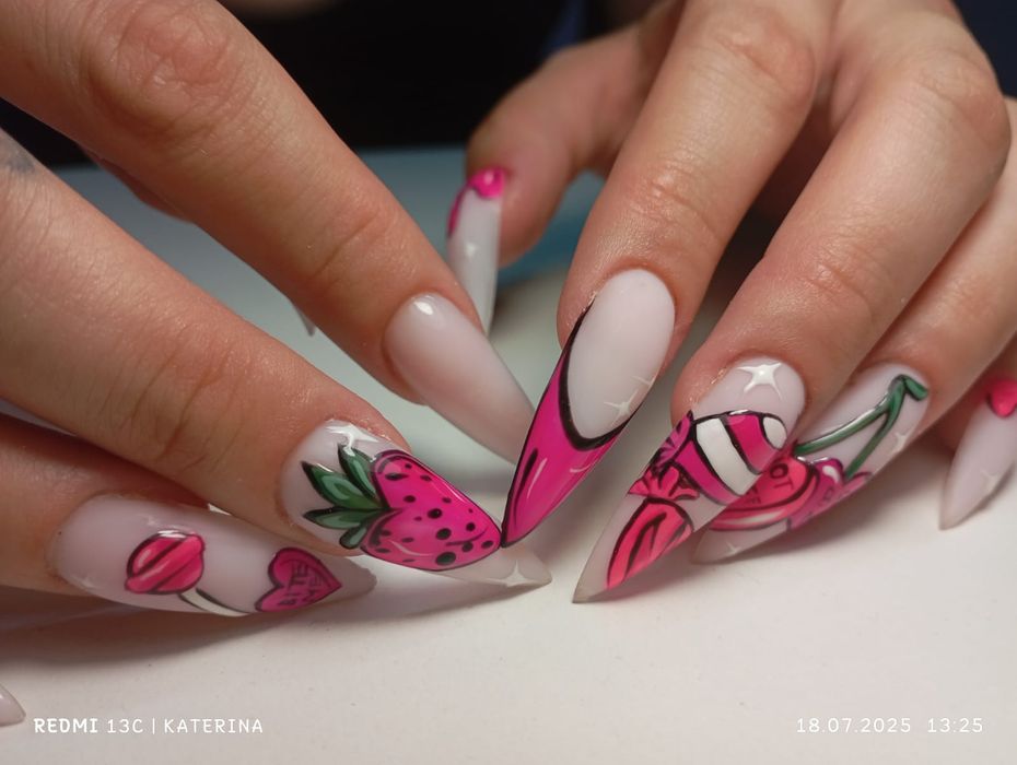 Наращивание, маникюр, гель.