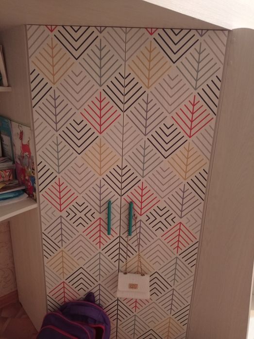 Детская кровать со шкафом.