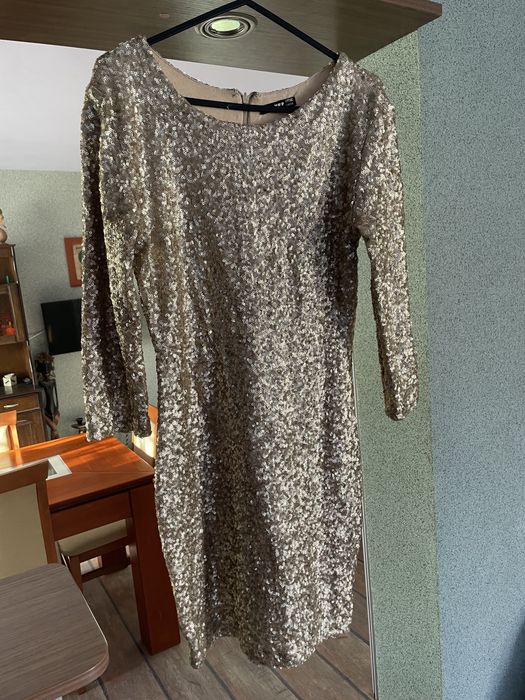 Дамска рокля с пайети