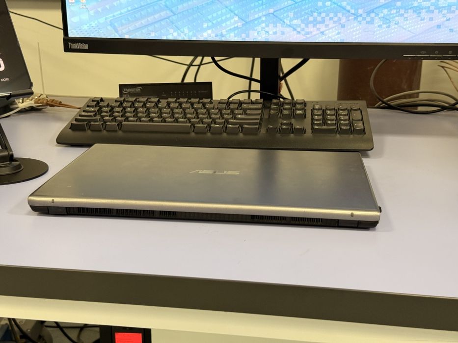 Продается ноутбук Asus Vivobook X512D