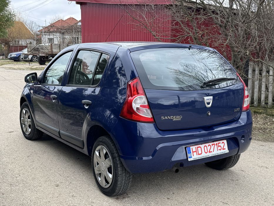 Vând Dacia Sandero Motor 1,4 Benzină MPI 75 CP Euro 4 AMBIANCE Climă