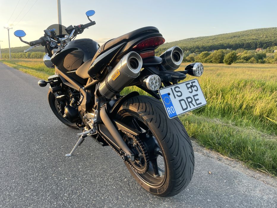 Triumph Street Triple 675 2011