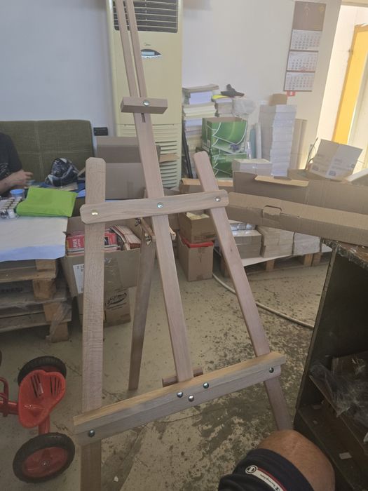 стативи за  рисуване