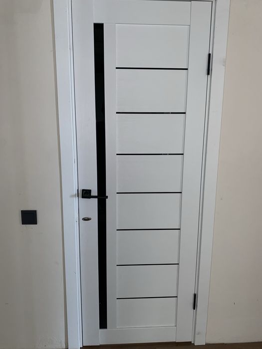 Продам 1 комплект двери 2/070