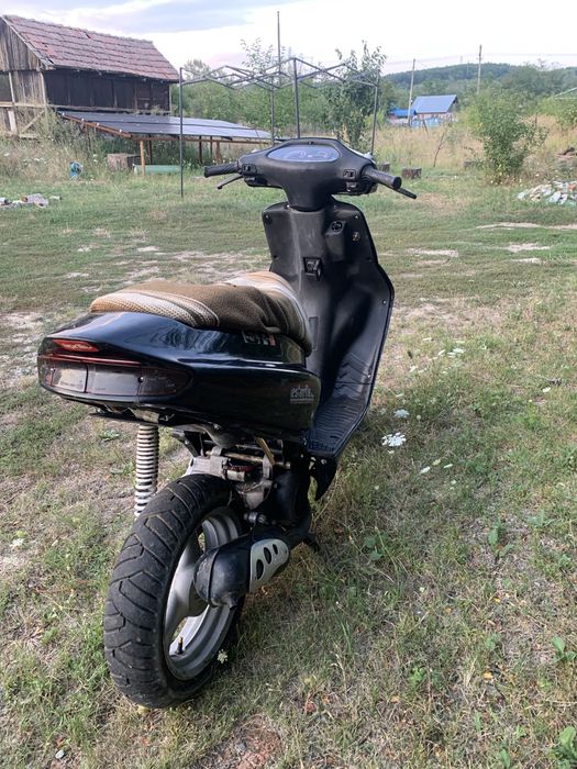 Scuter Aprilia sr 50