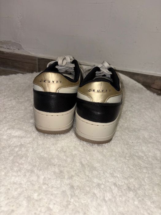 Дамски кецове Cruyff