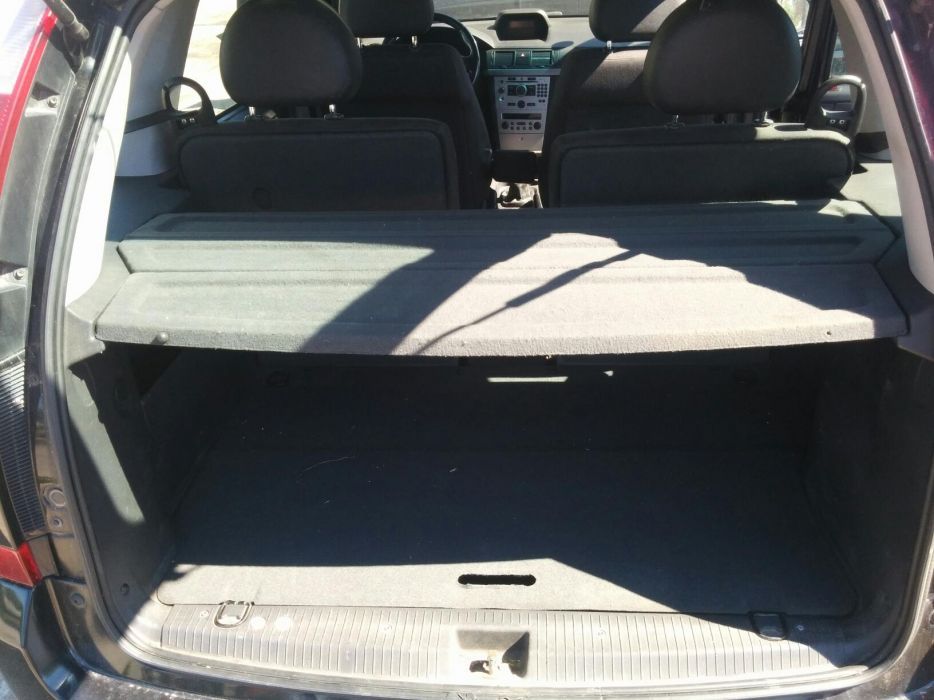 Opel Meriva на части