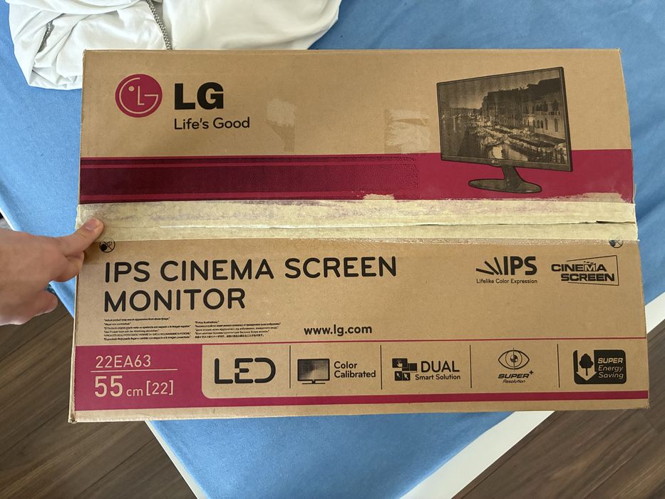 Монитор LG 22EA63 [22]