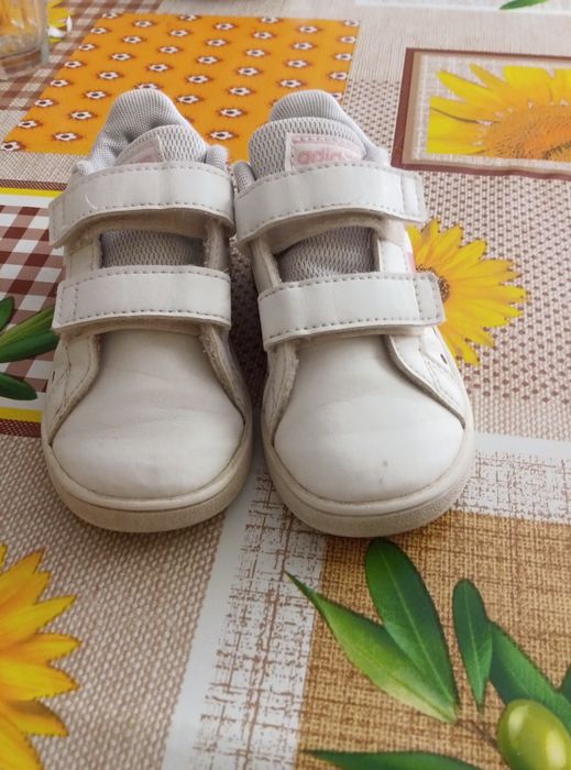 Маратонки на Адидас за момиче