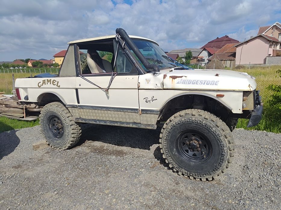 Land rover off road v8