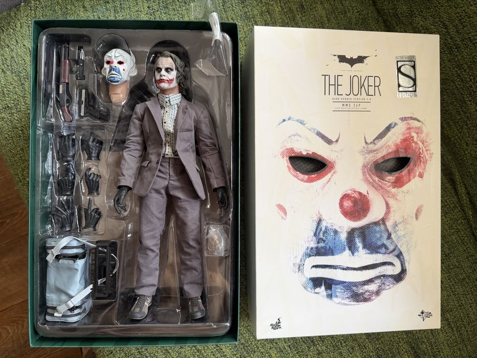 Hot Toys Joker фигурка