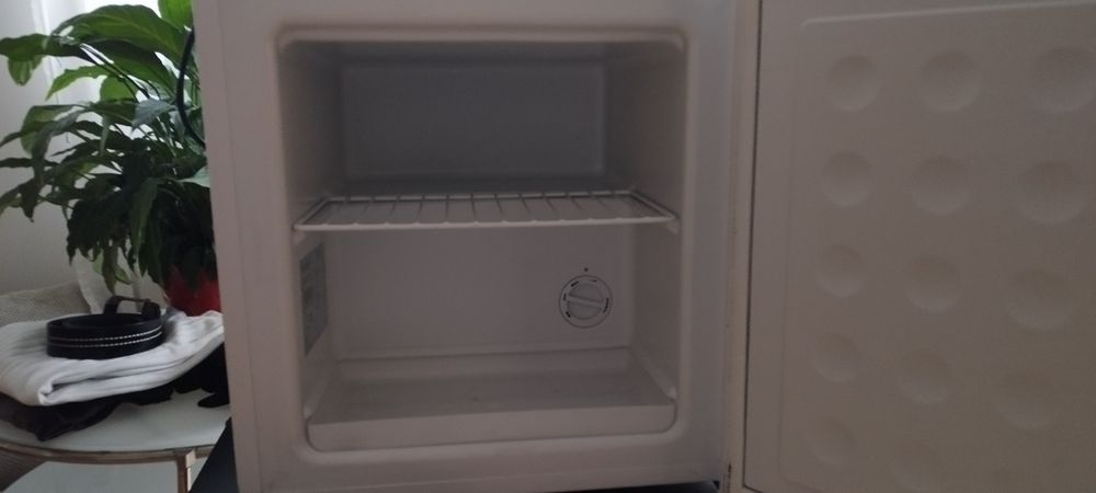 Продавам минусова хладилна камера