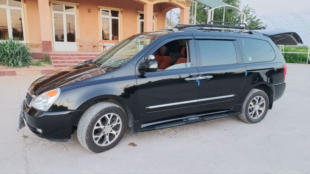 Kia carnival. 2011-yil.  4ta yangi balon.