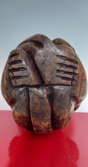 Sculptura orientala din lemn