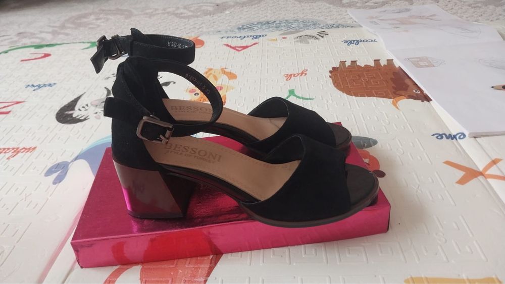 Туфли сатылады….