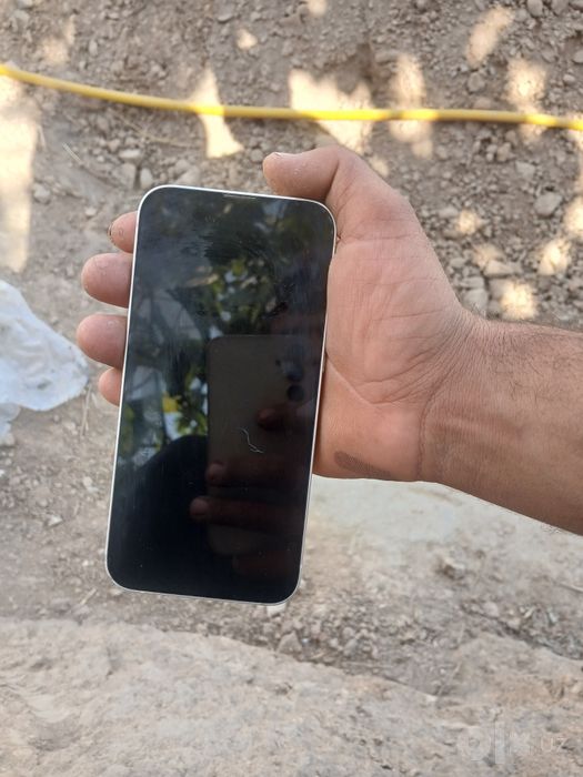 Iphone13 rangi oq