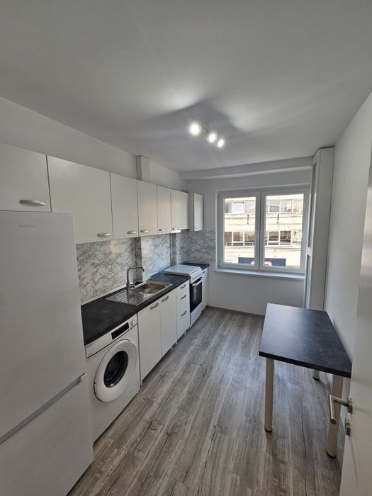 Proprietar-închiriez Ap 2 camere, centru, renovat NOU-Minim 6 luni