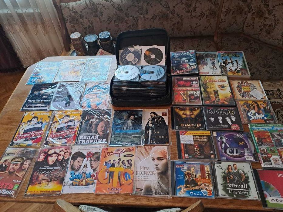 Приемник , DVD,футляр