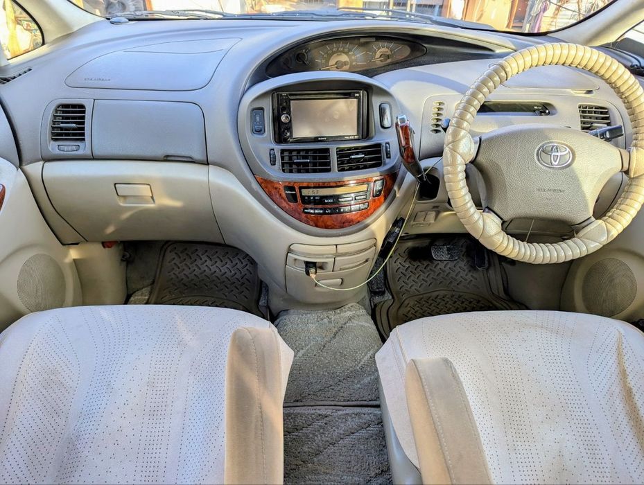 Продается Toyota Estima
