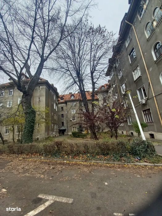Iancului 4 sau 5 cam boxa 20mp str Caminului Gara de Est, Zona verde