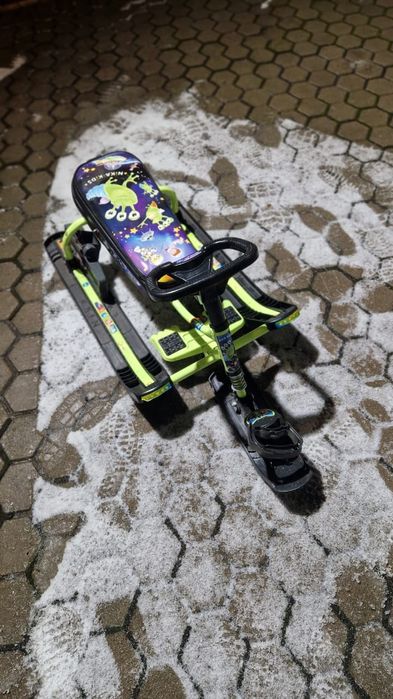 Продам сани ледянки