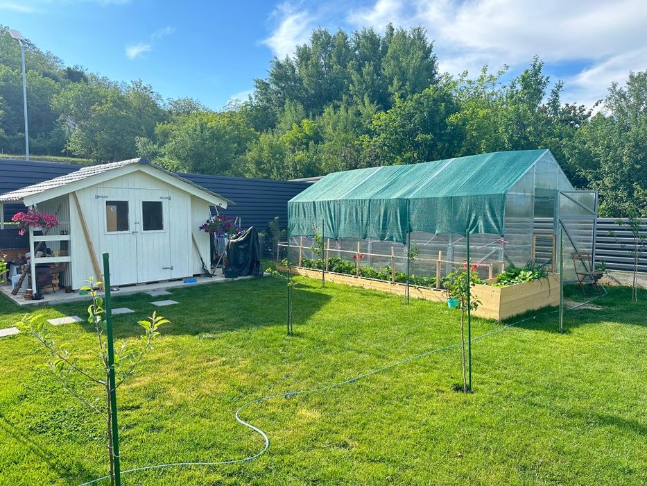 Casa cu 5 camere, in zona linistita langa padure