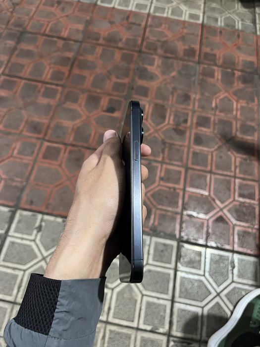 Iphone 15 pro max karobka