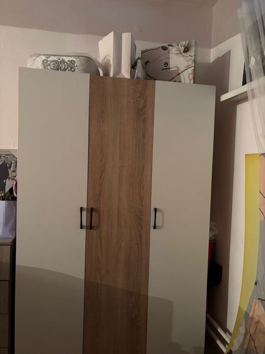 Шкаф покупали 2 месяца назад