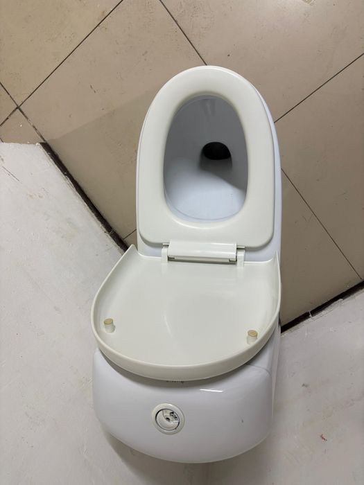 Продам унитаз бу