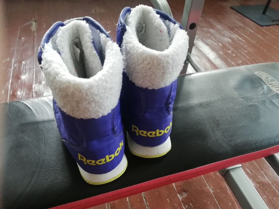 Reebok апрески запазени