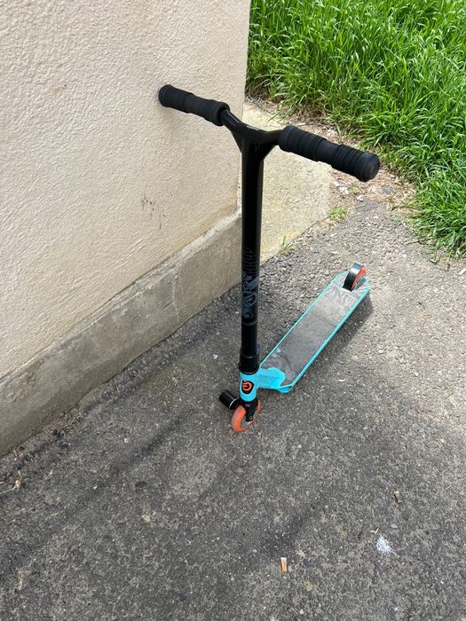 Trotinetă freestyle Oxelo – perfectă pentru trick-uri!