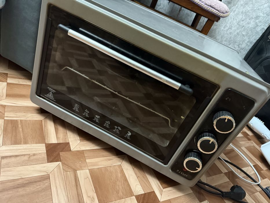 Духовая печь продам