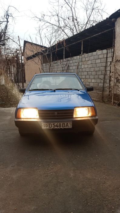 Автомобиль Лада ВАЗ-21093