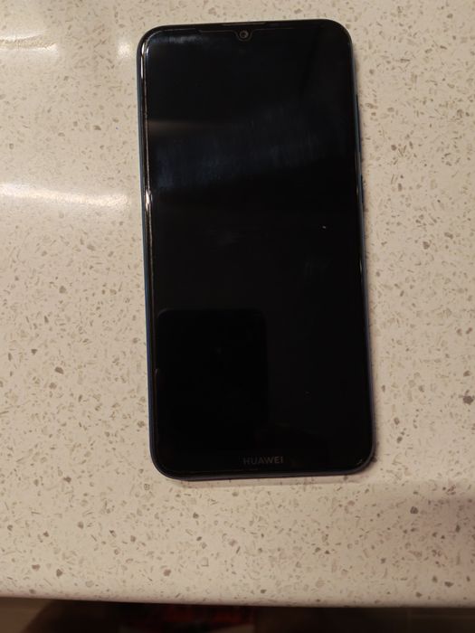 Vând telefon Huawei Y7 2019