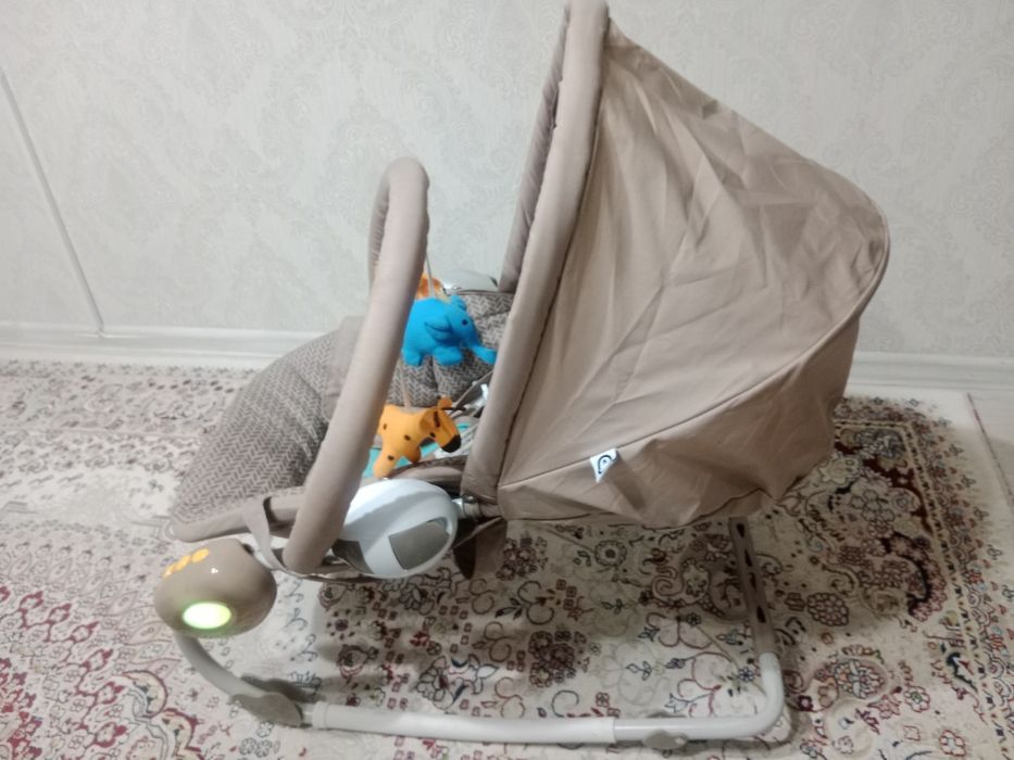 Продам  шезлонг детский