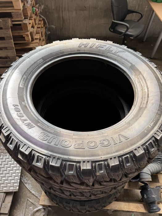 Продават се 285/55/20