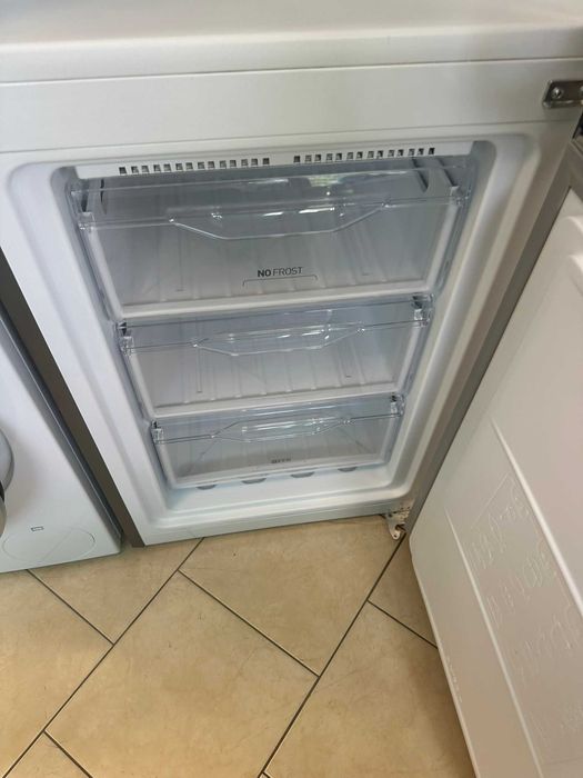 Хладилник с фризер Bauknecht KGN 2120 A2+ IN