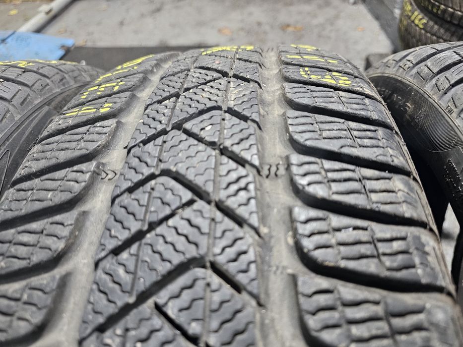 255 35R19 225 40R19 M+S Pirelli