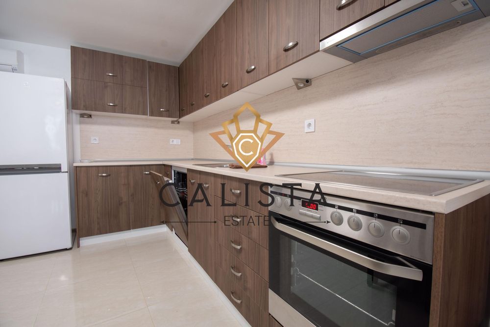 Дава се под наем Къща в София, Люлин 9 - 120 кв.м за 1195.95 € - Снимка #1