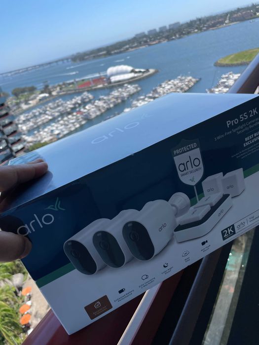 Arlo 5S 3x kit & Essentials 3x & Ultra 2XL Camera video 4K NOU SIGILAT