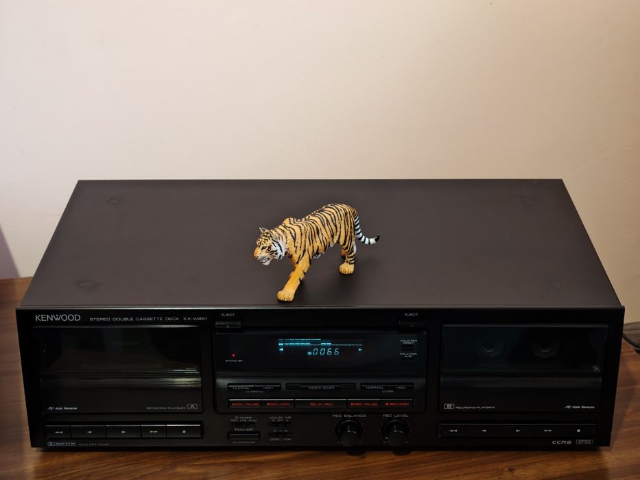 Kenwood KX-W891. Înregistrare/Autoreverse pe ambele părți. Preț fix !