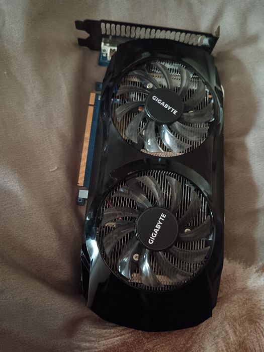Placa video gtx 460