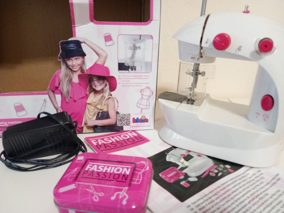 Работеща детска шевна машина с актуализирана цена - 40 лв.