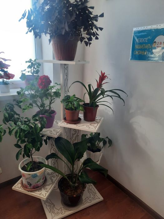 Подставка для цветов