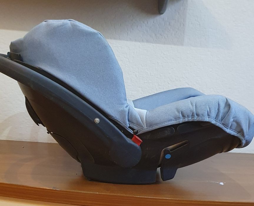 Продам автолюльку б/у